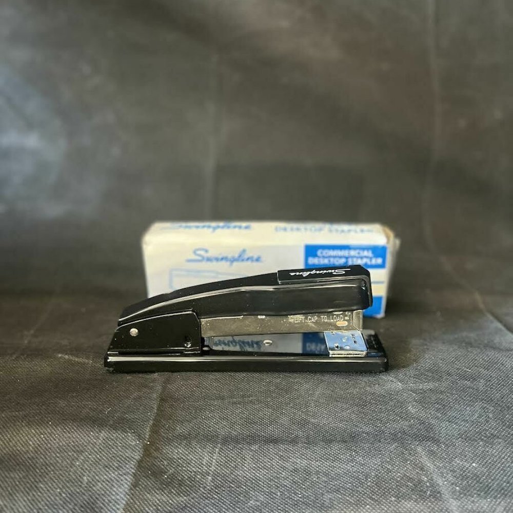 Swingline Commercial Desktop Stapler